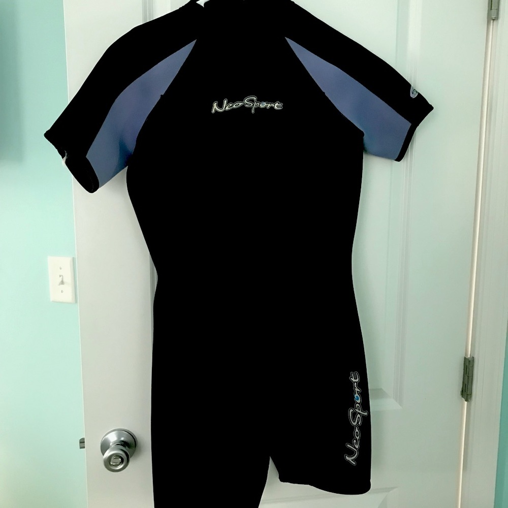 Teen medium wetsuit worn twice